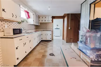 207 Iowa Street, Weirton, WV 26062 - Photo 34