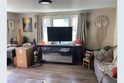 316 Locust Street N, Canal Fulton, OH 44614 - Photo 2