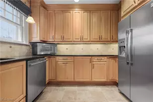 463 Moreley Ave, Akron, OH 44320 - Photo 14