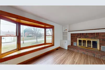 739 Campbell Drive, Belpre, OH 45714 - Photo 6