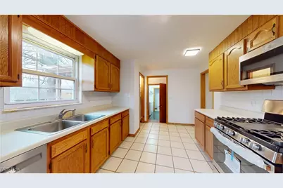 739 Campbell Drive, Belpre, OH 45714 - Photo 12