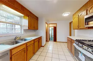 739 Campbell Dr, Belpre, OH 45714 - Photo 12