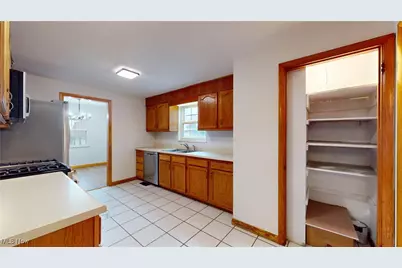 739 Campbell Drive, Belpre, OH 45714 - Photo 10