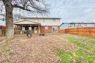 739 Campbell Dr, Belpre, OH 45714 - Photo 2