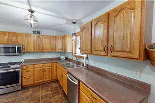 419 N Turner Rd, Austintown, OH 44515 - Photo 4