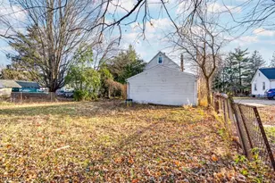 230 W 39th St, Lorain, OH 44052 - Photo 32