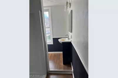 315 Carolina Avenue, Chester, WV 26034 - Photo 18