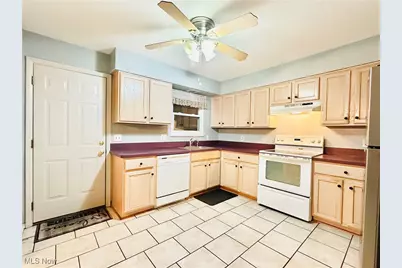 8300 Deepwood Boulevard #8, Mentor, OH 44060 - Photo 8