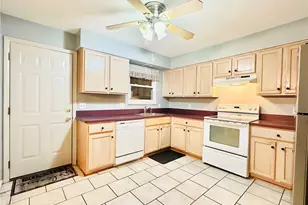 8300 Deepwood Blvd, Mentor, OH 44060 - Photo 8