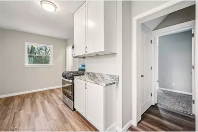 414 10th Street, Struthers, OH 44471 - Photo 6