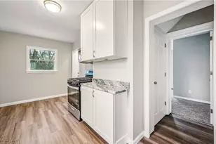 414 10th St, Struthers, OH 44471 - Photo 6