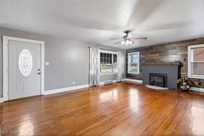 4464 Kemary Avenue SW, Navarre, OH 44662 - Photo 12