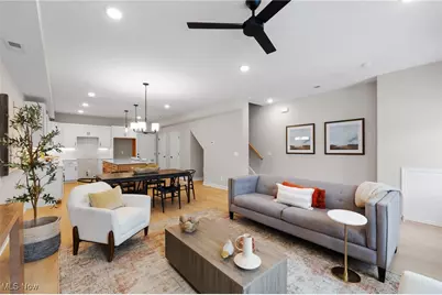 449 Harbor Lane, Lorain, OH 44052 - Photo 2