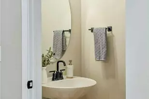 449 Harbor Ln, Lorain, OH 44052 - Photo 18