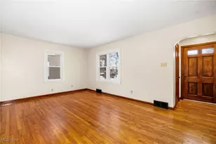 96 Waltz Dr, Barberton, OH 44203 - Photo 8