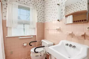 427 Harding Rd, Zanesville, OH 43701 - Photo 16