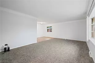 23409 McCann St, Warrensville Heights, OH 44128 - Photo 6