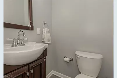 23910 Wimbledon Road, Huber Heights, OH 44122 - Photo 20