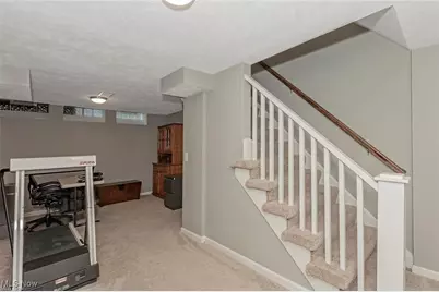 23910 Wimbledon Road, Huber Heights, OH 44122 - Photo 32