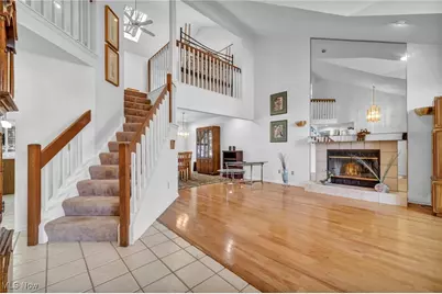 17922 Cambridge Oval, Strongsville, OH 44136 - Photo 2