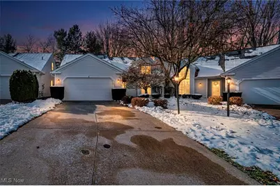 17922 Cambridge Oval, Strongsville, OH 44136 - Photo 1