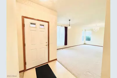 2148 Southampton Lane, Avon, OH 44011 - Photo 4