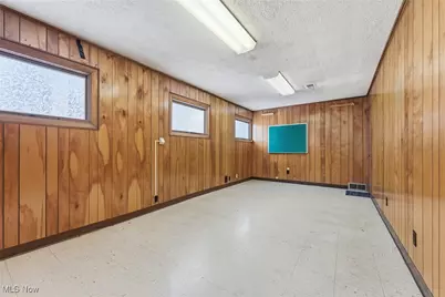 1817 Fulton Road, Canton, OH 44709 - Photo 8