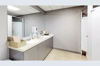 2217 E 9th Street #2nd fl, Loveland, OH 44115 - Photo 18