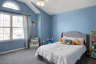 104 Pine Hollow Cir, Chardon, OH 44024 - Photo 18