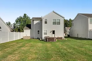 104 Pine Hollow Cir, Chardon, OH 44024 - Photo 12