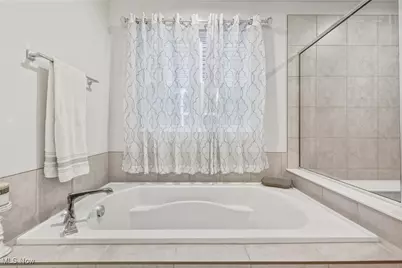 6170 James Drive, Lorain, OH 44053 - Photo 28