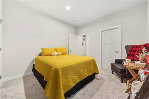 6170 James Dr, Lorain, OH 44053 - Photo 34