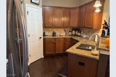 318 Lakewick Lane, Willowick, OH 44095 - Photo 6