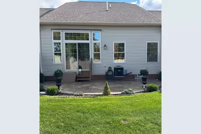 318 Lakewick Lane, Willowick, OH 44095 - Photo 18