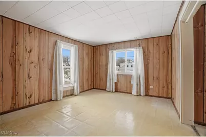 992 Mill Street, Conneaut, OH 44030 - Photo 16