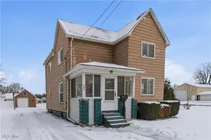 992 Mill St, Conneaut, OH 44030 - Photo 2