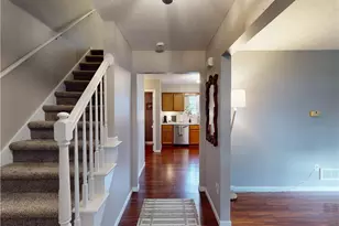 912 Tamwood Dr, Canal Fulton, OH 44614 - Photo 4