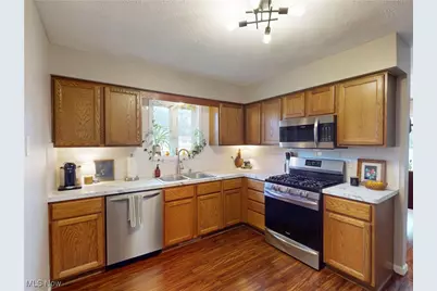 912 Tamwood Drive, Canal Fulton, OH 44614 - Photo 10