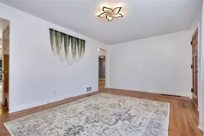 1638 Warrick Place NE, Canton, OH 44714 - Photo 10