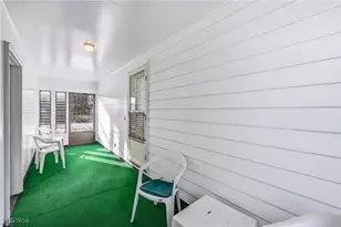 250 E Manor Ave, Struthers, OH 44471 - Photo 22