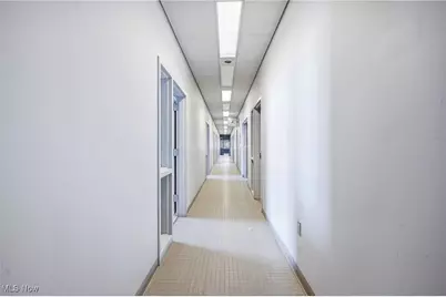 1610 Hubbard Thomas Road, Hubbard, OH 44425 - Photo 34