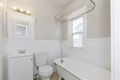 9905 Lamontier Avenue, Loveland, OH 44104 - Photo 22