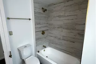17012 Stockbridge Ave, Loveland, OH 44128 - Photo 6