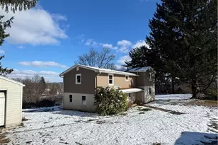 782 Hill St, Coshocton, OH 43812 - Photo 1