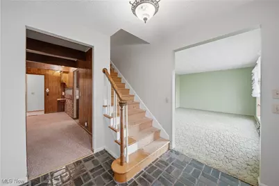 2538 Ironstone Street NE, Canton, OH 44705 - Photo 2