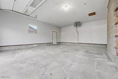 2538 Ironstone Street NE, Canton, OH 44705 - Photo 36