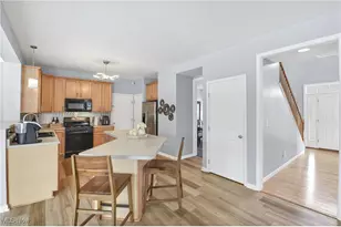 38698 Country Meadow Way, North Ridgeville, OH 44039 - Photo 12