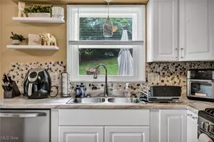 412 Stevenson Ave, Akron, OH 44312 - Photo 16