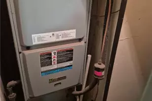 699 Irving Park Blvd, Sheffield Lake, OH 44054 - Photo 6