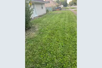 699 Irving Park Boulevard, Sheffield Lake, OH 44054 - Photo 4